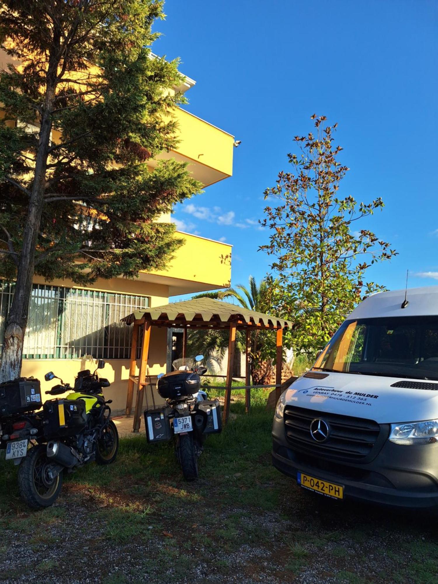 Sunrise Guest House Шкодер Екстер'єр фото